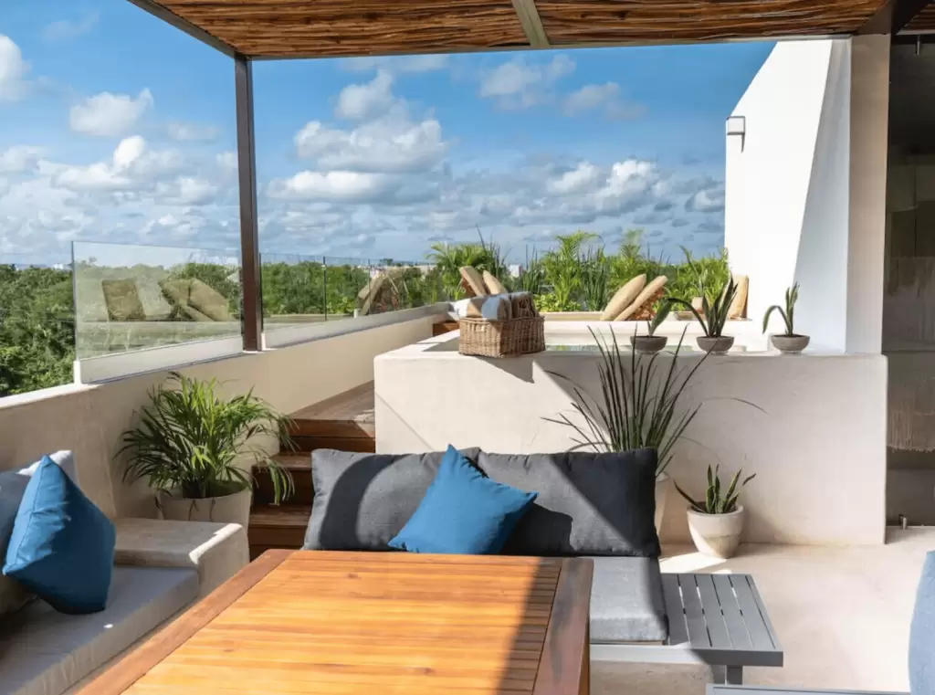 Toit terrasse moderne avec piscine Villa