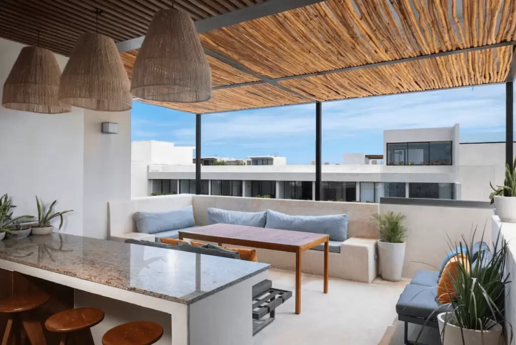 Terrasse moderne en pierre